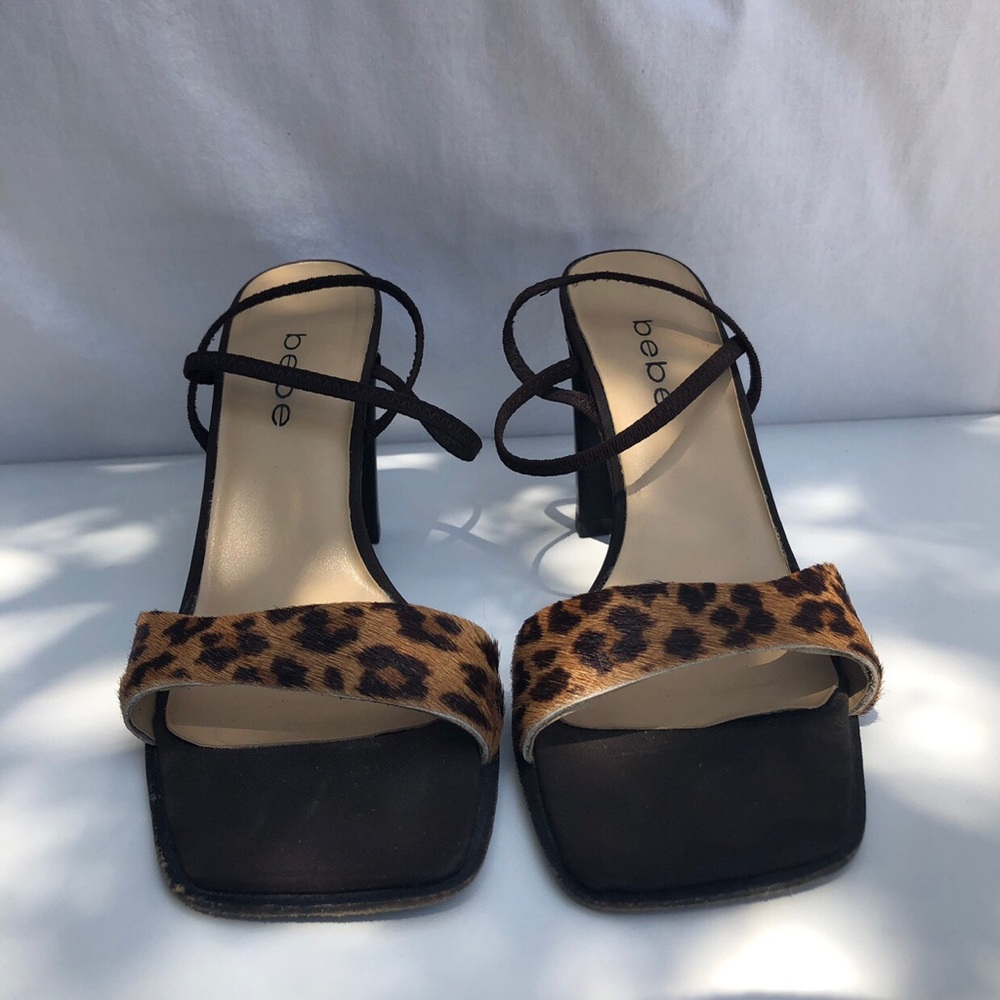SOLD🦋 BEBE VTG LEOPARD STRAPY HEELS 😻